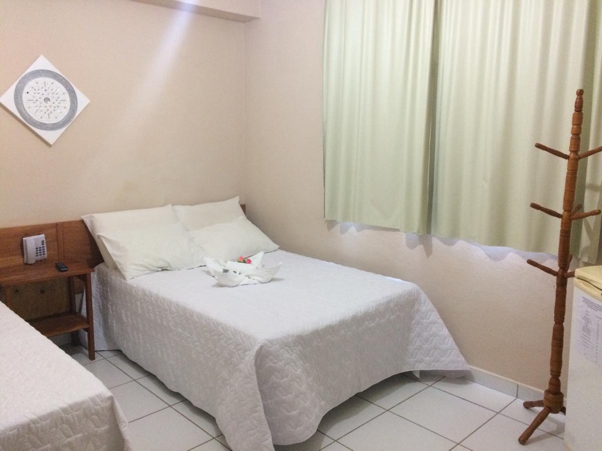 Hotel Vale Verde Santa Maria do Suaçuí Buitenkant foto